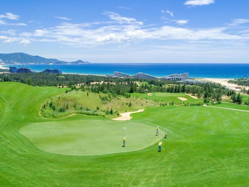 Cresta Beachfront Villas
